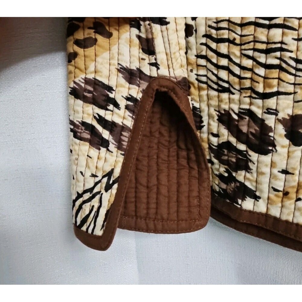 ORVIS Women Size XL Quilted Jacket Reversible Animal Print/Brown Button Up Boho - Picture 3 of 10